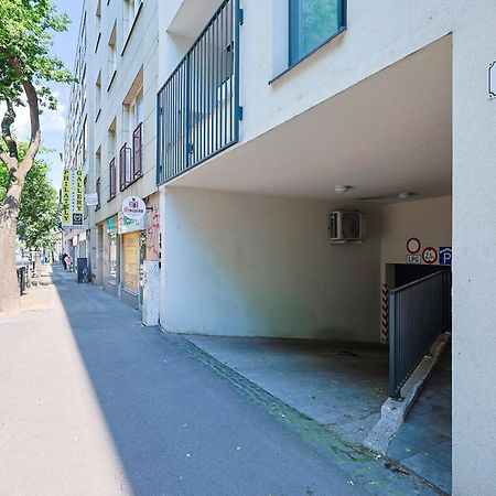 브라티슬라바 Adamick Place In City Centre With Free Parking 아파트 외부 사진