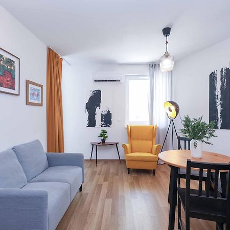 브라티슬라바 Adamick Place In City Centre With Free Parking 아파트 외부 사진