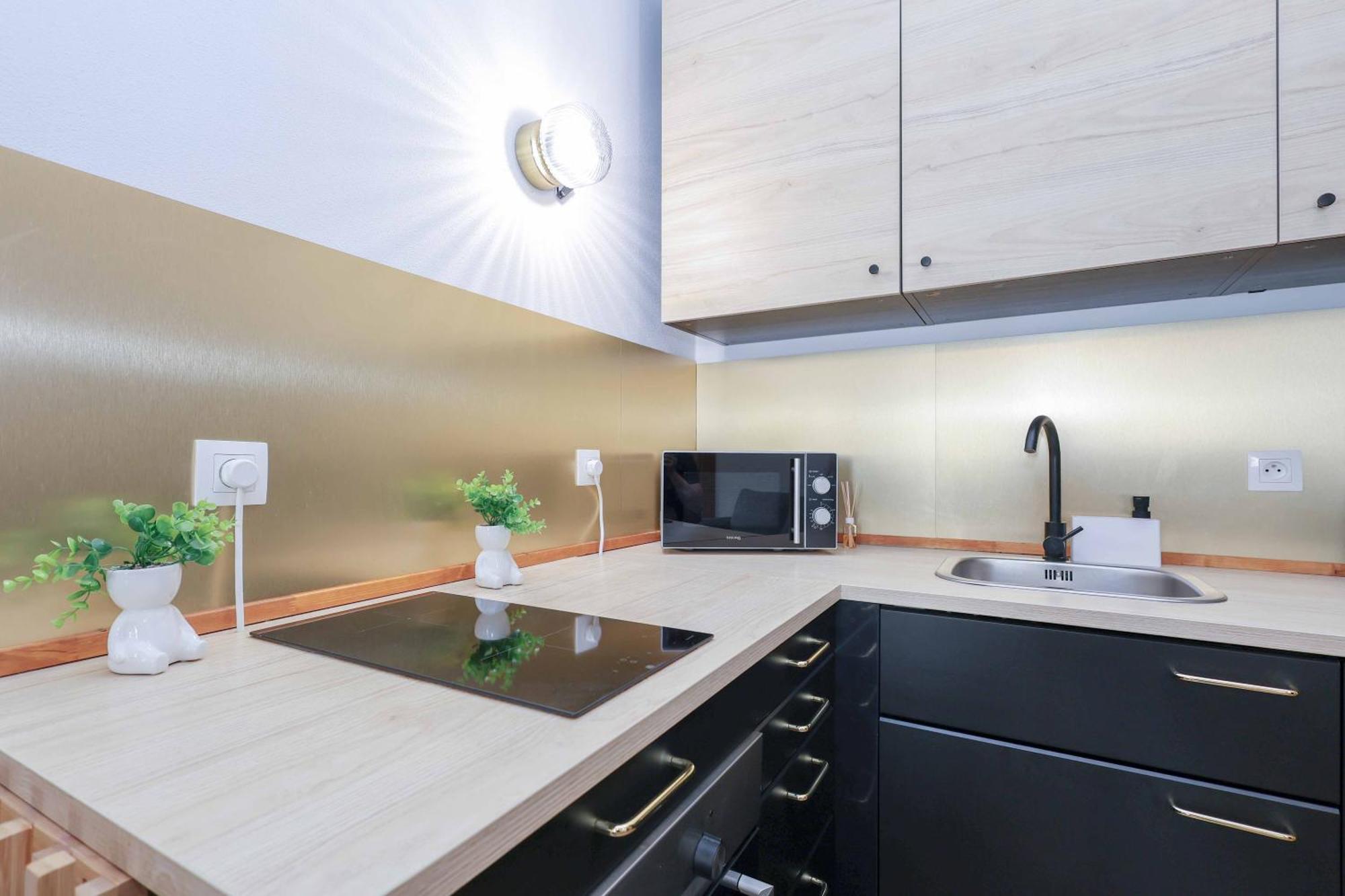 브라티슬라바 Adamick Place In City Centre With Free Parking 아파트 외부 사진